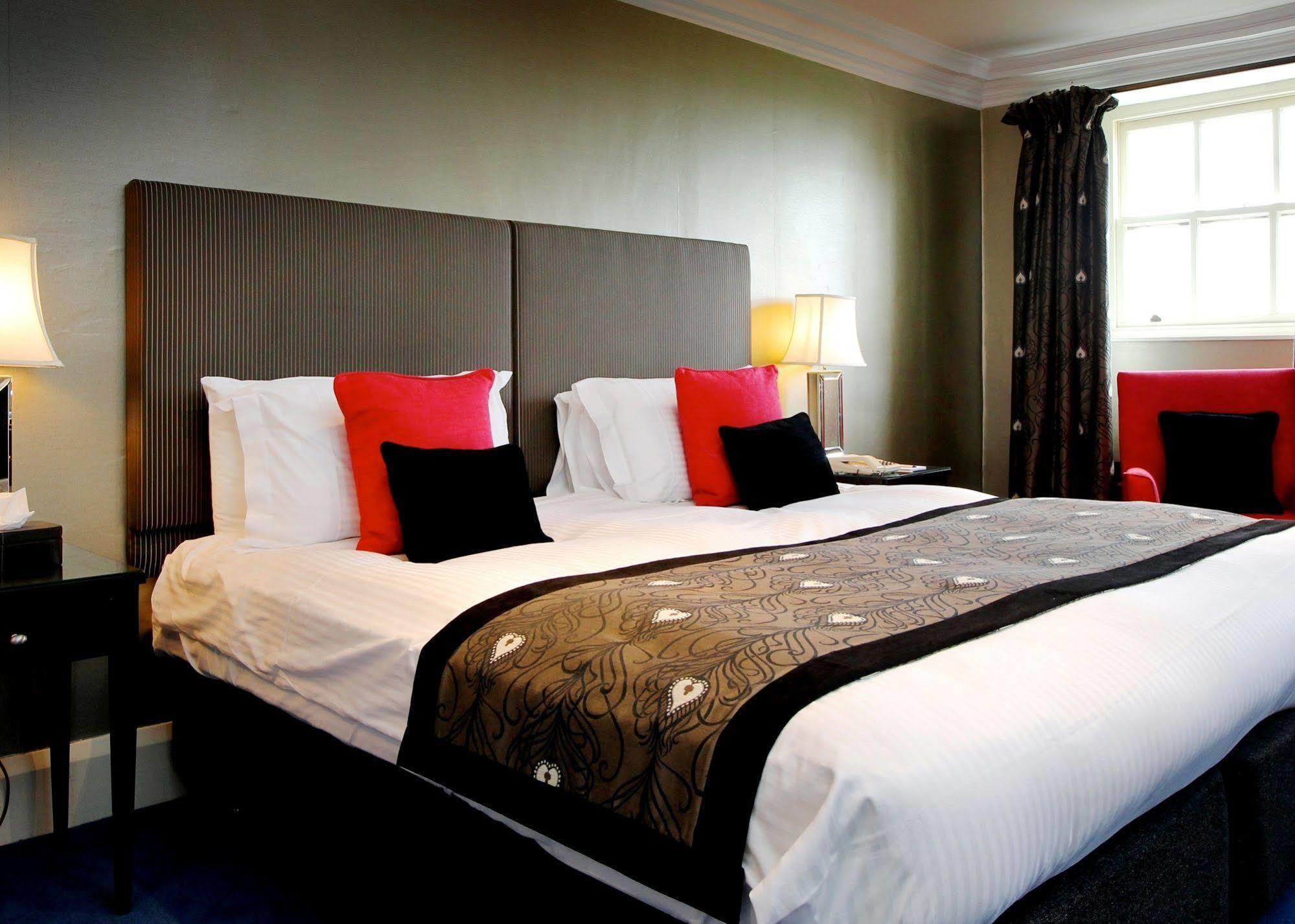 Swinfen Hall 4*